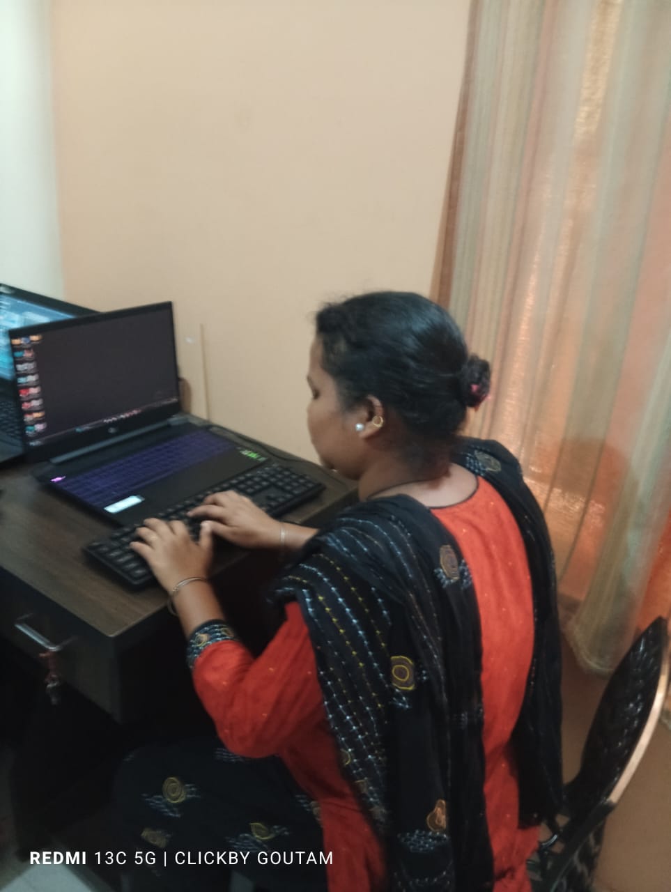 Computer training image